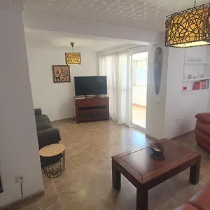 Apartment Visit Gibraltar In La Linea For Less!, La Línea de la Concepción